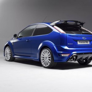 2008-ford-focus-rs_01.jpg