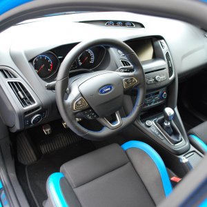 2016-ford-focus-rs-fd-int-02-11.jpg