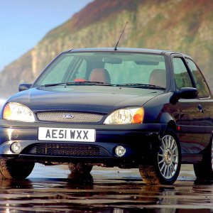 2001_Ford_Fiesta_Zetec.jpg