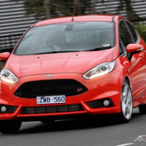 2013_ford_fiesta_st_australia_06-0828-mc_1522x758.jpg