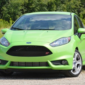 2014-ford-fiesta-st-01-1.jpg