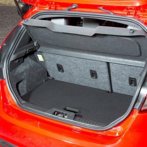 2014-ford-fiesta-st-cargo-area-photo-607373-s-1280x782.jpg