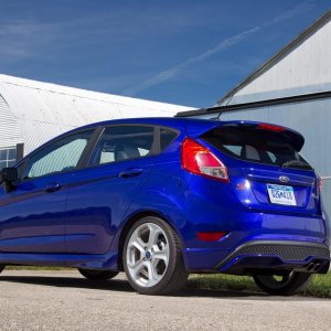 2014-ford-fiesta-st-photo-602512-s-1280x782.jpg