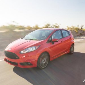 2014-ford-fiesta-st-photo-607356-s-1280x782.jpg