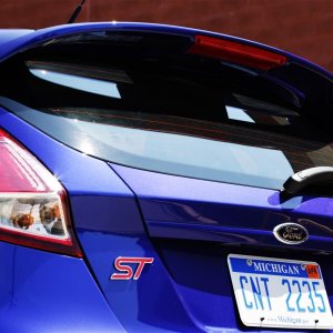 2014-ford-fiesta-st-rear-hatch-close-up.jpg