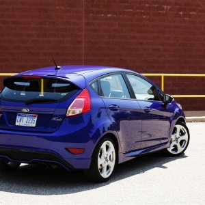 2014-ford-fiesta-st-rear-three-quarters1.jpg