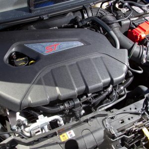 2014-ford-fiesta-st-turbocharged-16-liter-inline-4-engine-photo-602513-s-1280x782.jpg