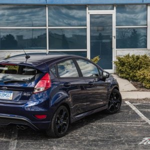 2016-Ford-Fiesta-ST-118-876x535.jpg