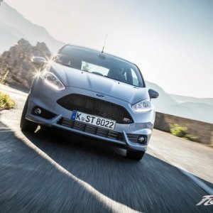 2017-Ford-Fiesta-ST200-103-876x535.jpg