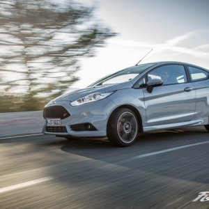 2017-Ford-Fiesta-ST200-106-876x535.jpg