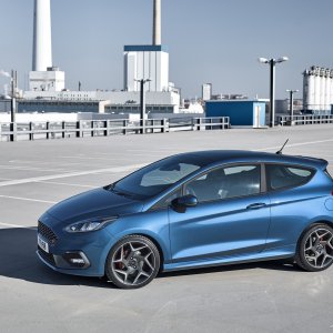 2018-ford-fiesta-st-6.jpg